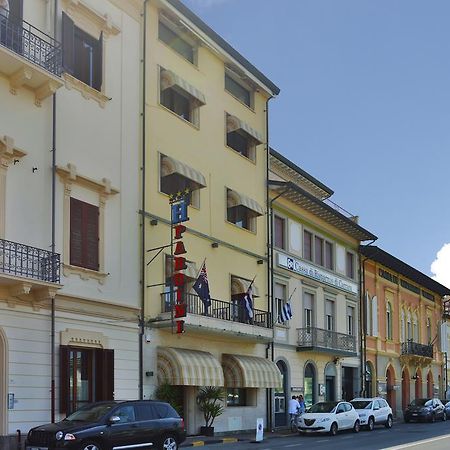 Hotel Pardini เวียเรจโจ ภายนอก รูปภาพ