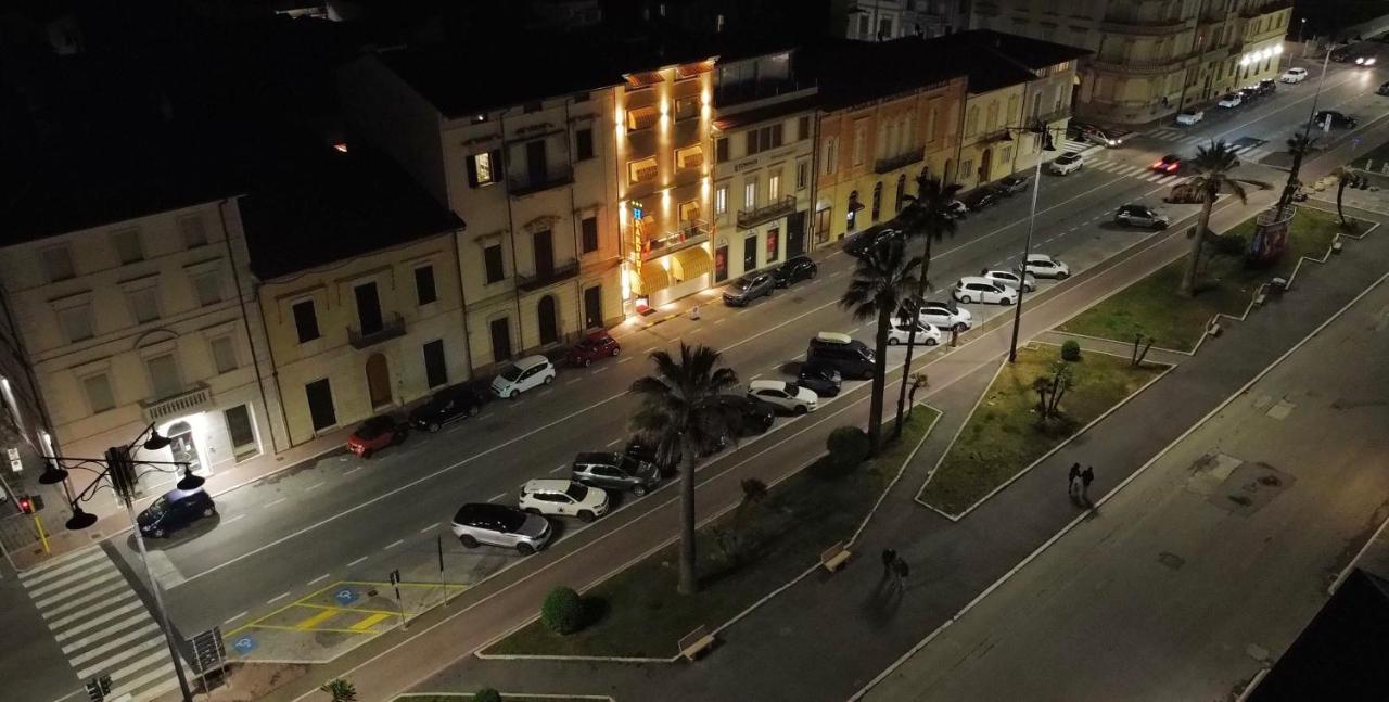 Hotel Pardini เวียเรจโจ ภายนอก รูปภาพ
