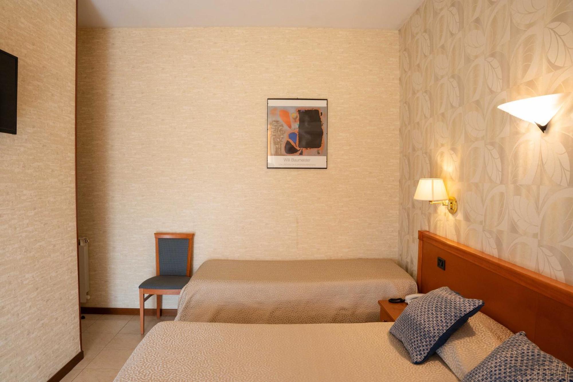 Hotel Pardini เวียเรจโจ ภายนอก รูปภาพ