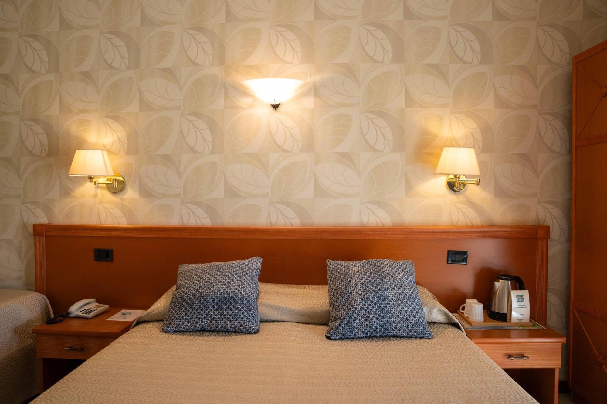 Hotel Pardini เวียเรจโจ ภายนอก รูปภาพ