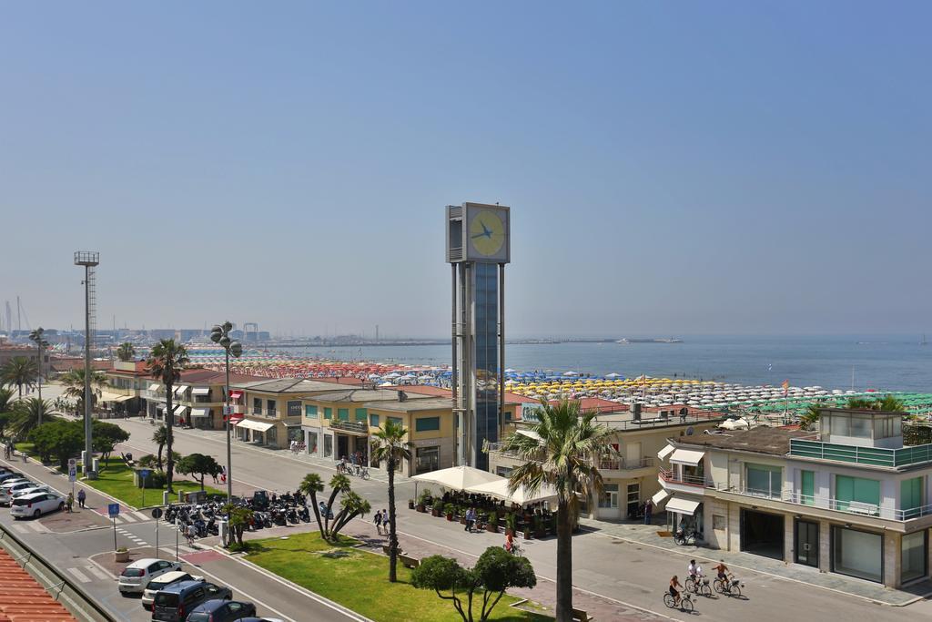 Hotel Pardini เวียเรจโจ ภายนอก รูปภาพ