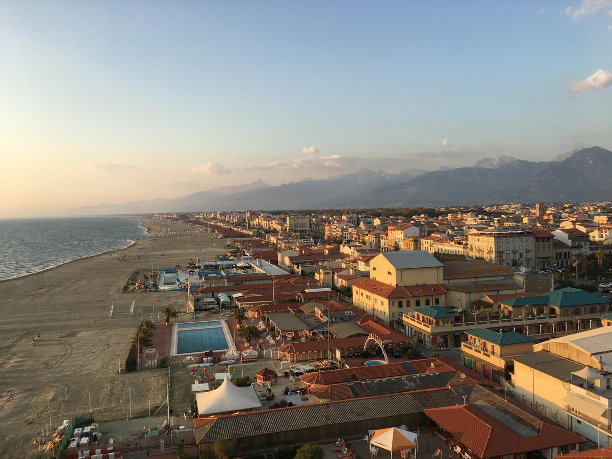 Hotel Pardini เวียเรจโจ ภายนอก รูปภาพ